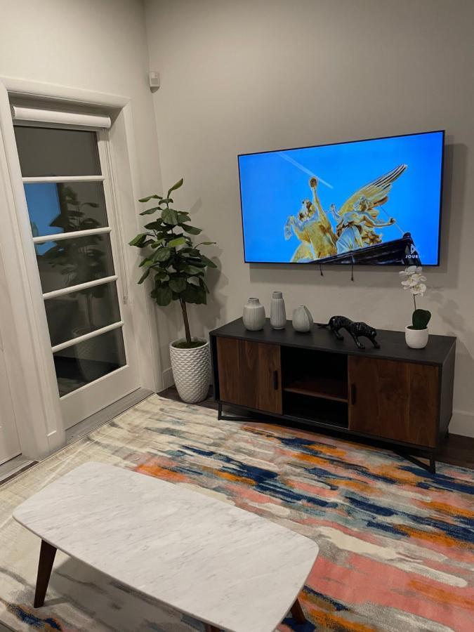 Lovely 2/2 Apartment In Heart Of Santa Monica With Free Parking Лос Анджелис Екстериор снимка